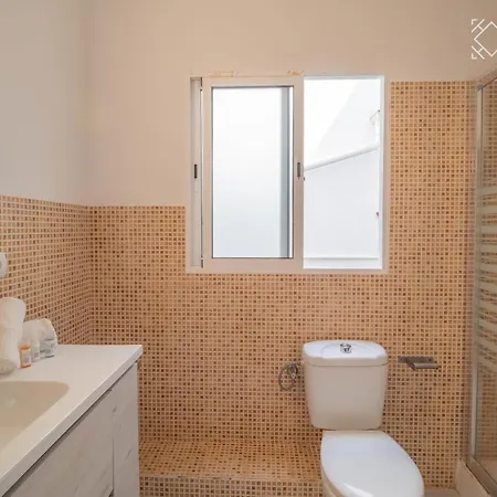 Fonte * Порт-де-Польєнса